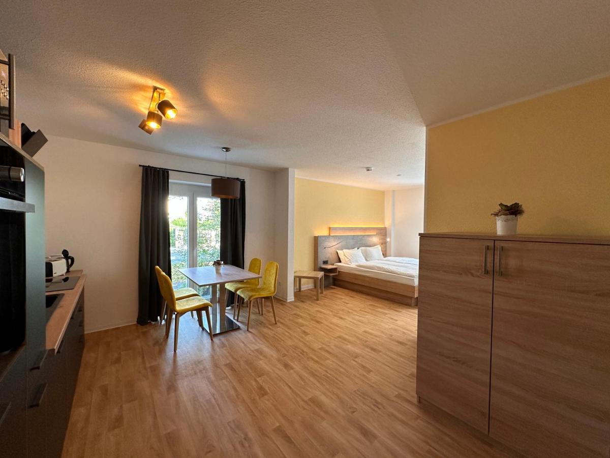 Ferienwohnungen Gaststaette Brauhaus Zwickau Gmbh Esterno foto